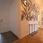 Tbs 326 - Superb Apartment With Eiffel Tower View